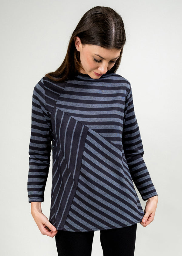 Asymmetric Stripe Mockneck