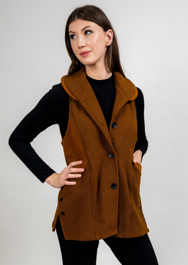 SHORTER SIDE BUTTON VEST WITH FRONT RIB TRIM