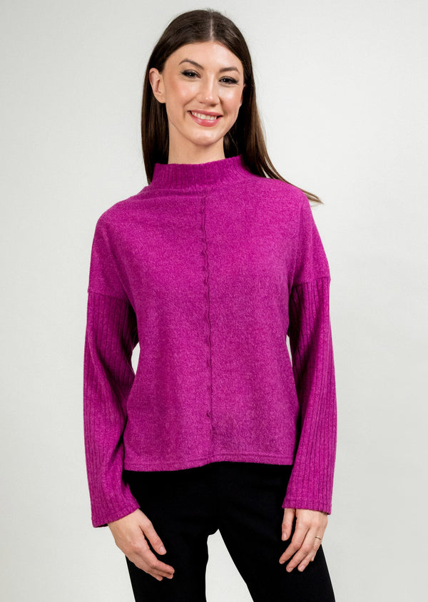 RIB DETAIL SHORTER SWEATER