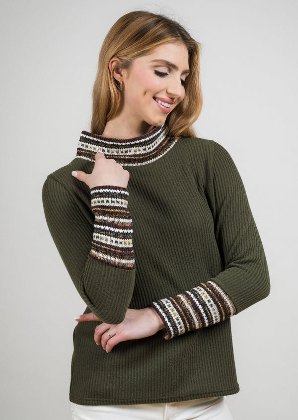 CONTRAST RIB KNIT SWEATER